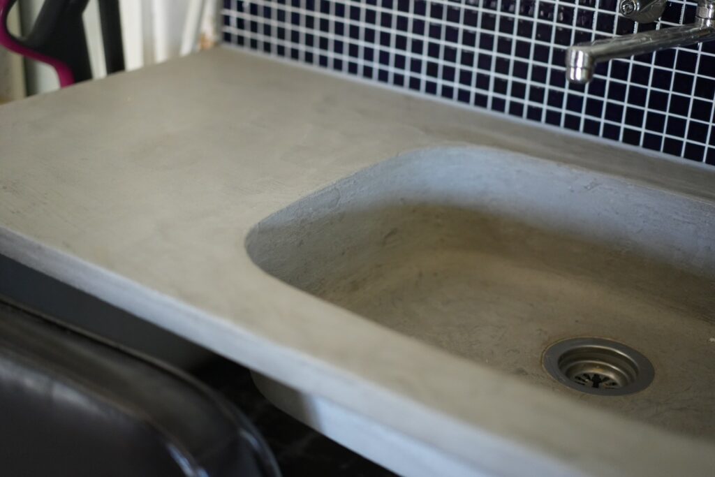 RAW SURFACE